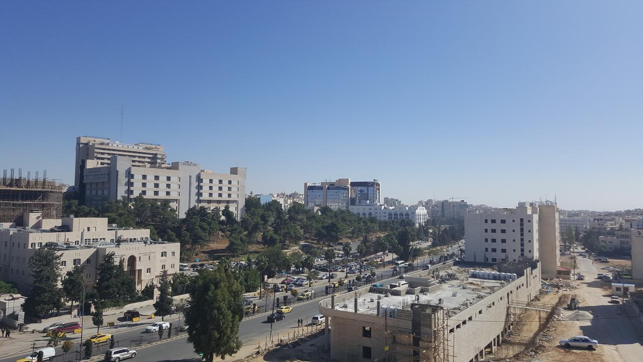 Al Khaleej Hotel Apartments Amman Bagian luar foto